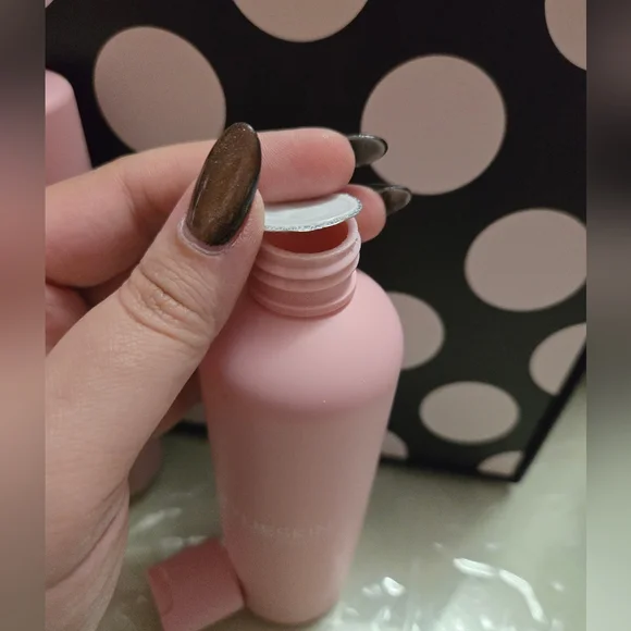 ✨️Kylie Skin Bundle✨️ - Picture 7 of 7